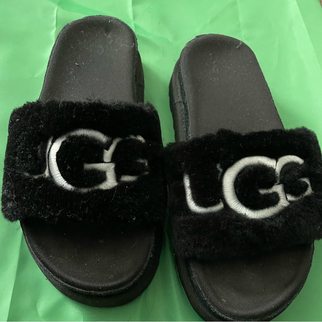 Ugg Slipper